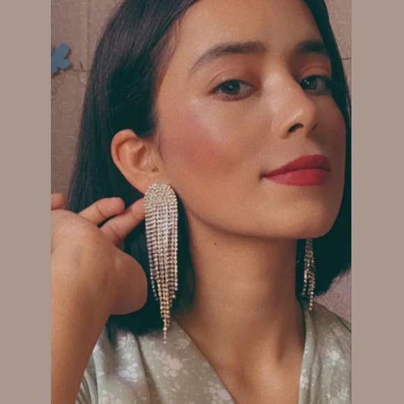 Shiny Rhinestone Long Tassel Earrings - Picture 1 of 4